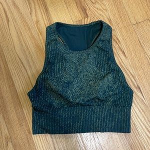 Lululemon sports bra